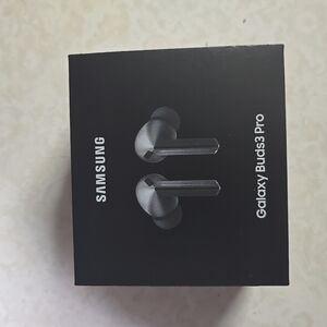 Samsung Galaxy Buds3 Pro in Gray